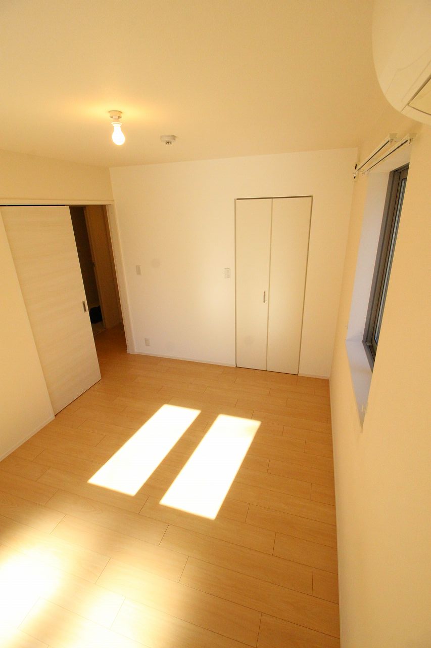 その他部屋・スペース　同物件、別のお部屋の写真です。