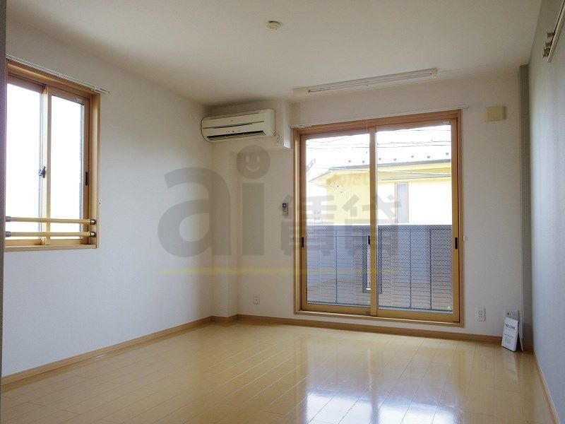 居室・リビング　同仕様写真