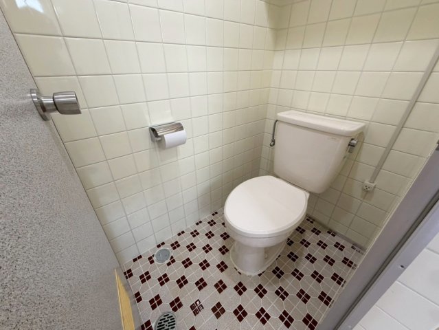 トイレ　行田原マンション★那覇市与儀エリア