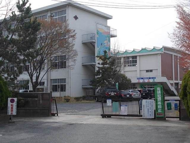 小学校　玉川小学校（小学校）まで218m