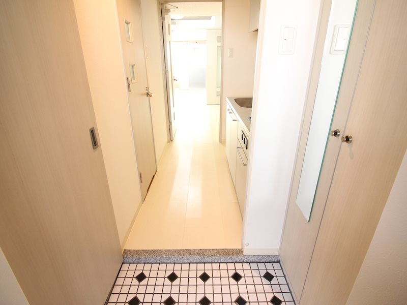 玄関　同物件別部屋イメージ