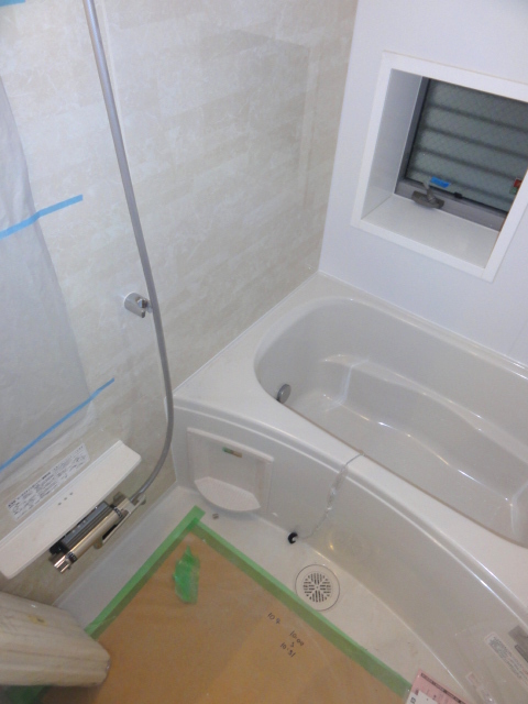 バス・シャワールーム　追焚乾燥機能付バス