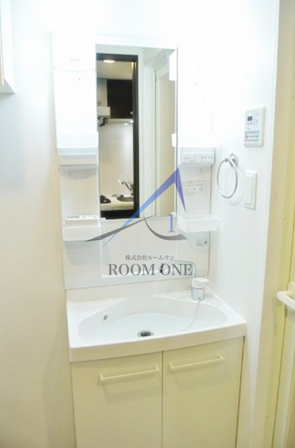 洗面設備　洗面台です。