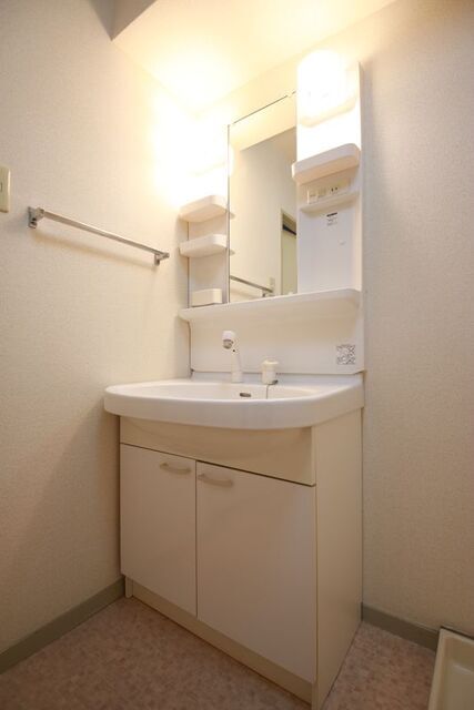 洗面設備　別室の参考写真です。※現況優先