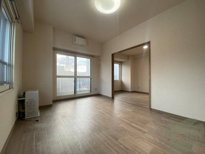 居室・リビング　広くてキレイなお部屋が広がっていて、充実した生活が送れそう。