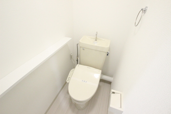 トイレ　※別部屋の写真です