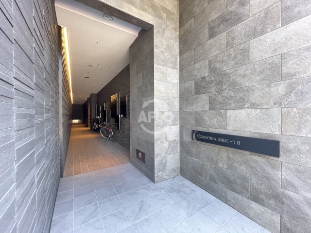 エントランス　コンフォリア北堀江一丁目　エントランス