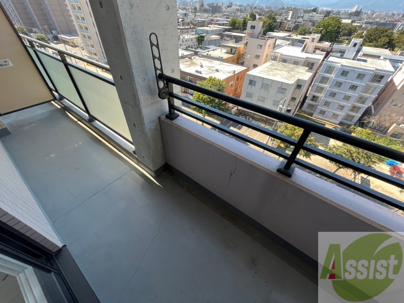 バルコニー　バルコニーが付いていますので一息ついてみてはいかがですか。