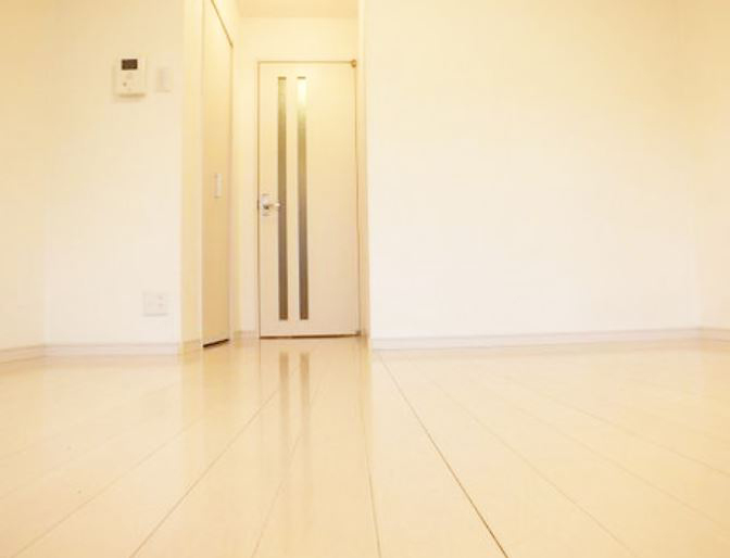 居室・リビング　★白を基調とした清潔感ある室内★