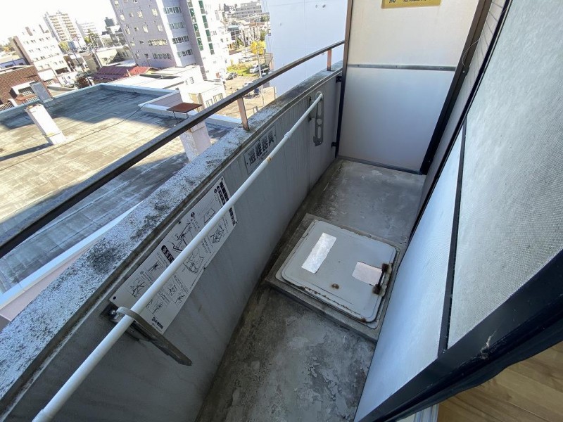 バルコニー　バルコニー