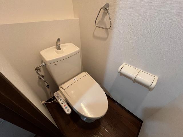 トイレ　シャワー付トイレ