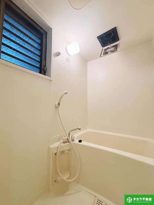 バス・シャワールーム　写真は３０２号