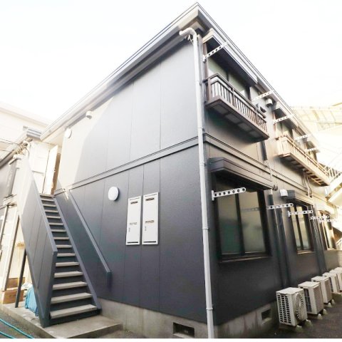 建物外観　落ち着いた雰囲気の外観です