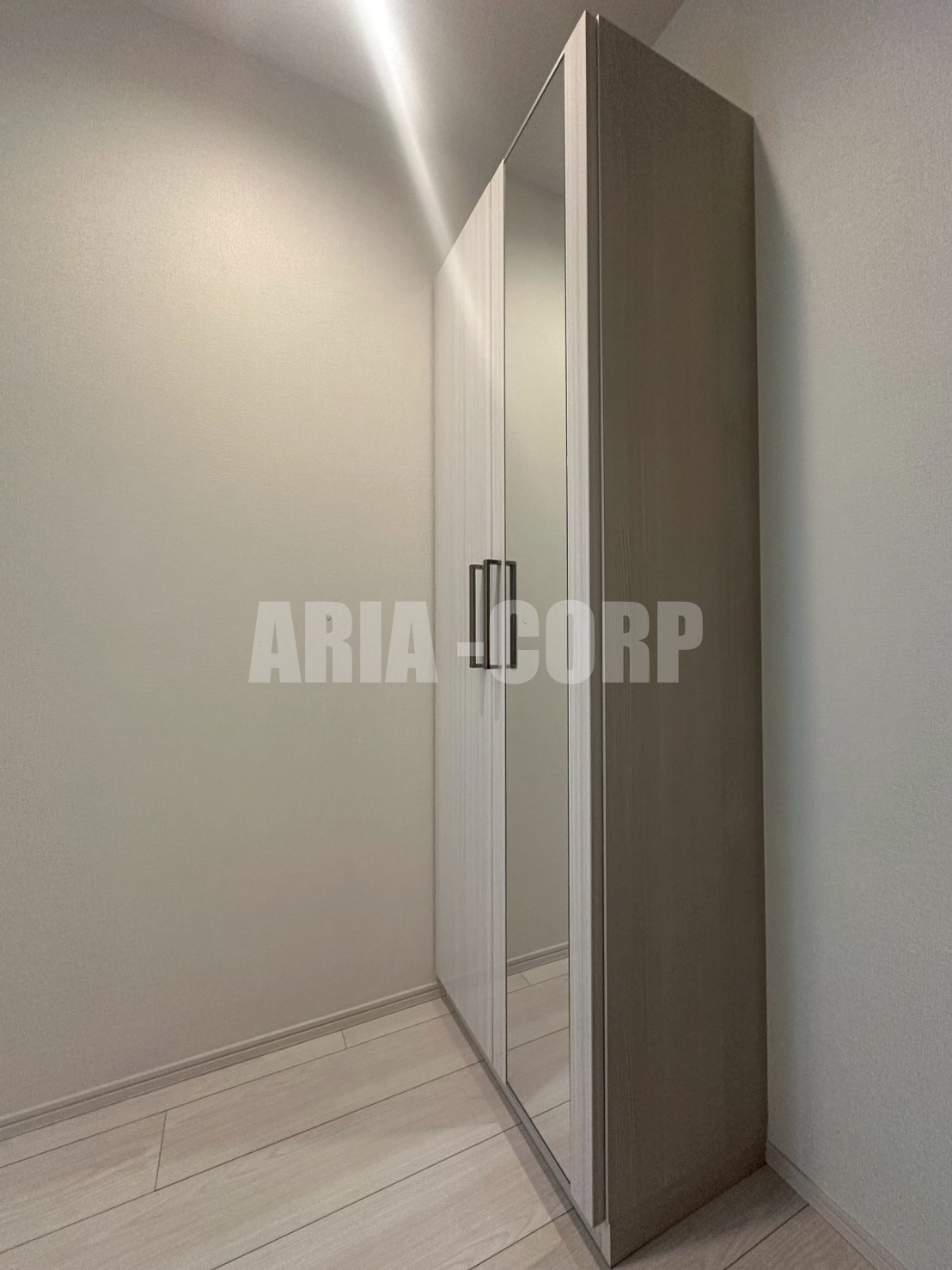 玄関　たくさん入る大型シューズBOXです♪