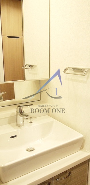 洗面設備　独立洗面台です。