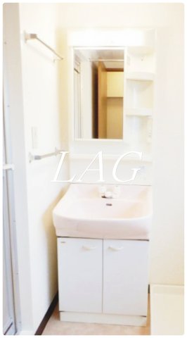 洗面設備　独立洗面台です。