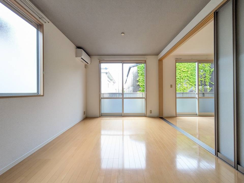 居室・リビング　リビング