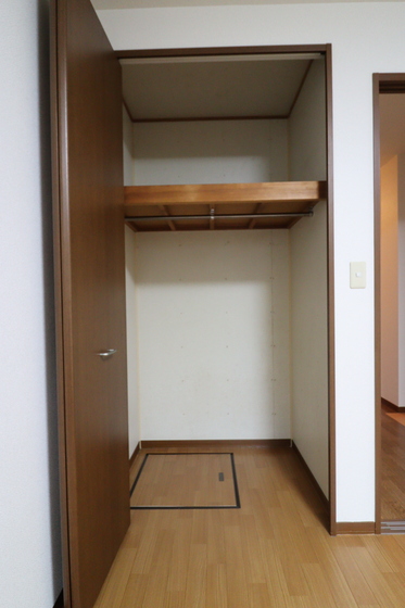収納　※別号室の写真です。