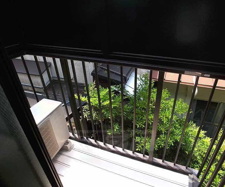 バルコニー　日当たり、風通し共に良好の洗濯物干しには最適なベランダです・
