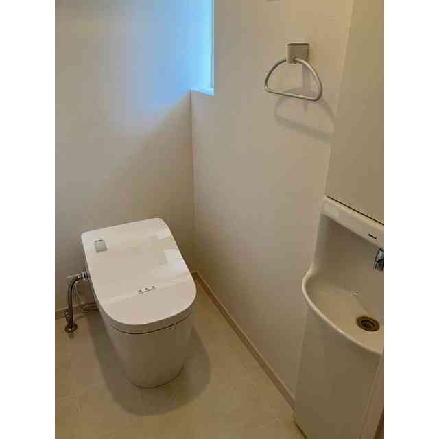 トイレ　落ち着いたトイレです