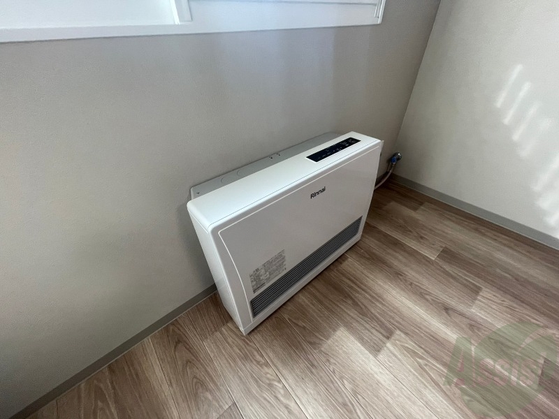 その他　暖房です。冬場の寒い日でも安心ですね～