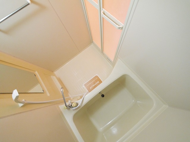バス・シャワールーム　きれいなお風呂です