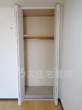 収納　クローゼット
