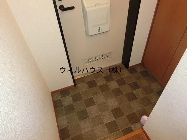 玄関　シューズボックスあり！