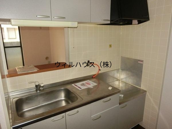 キッチン　２口コンロ設置可！