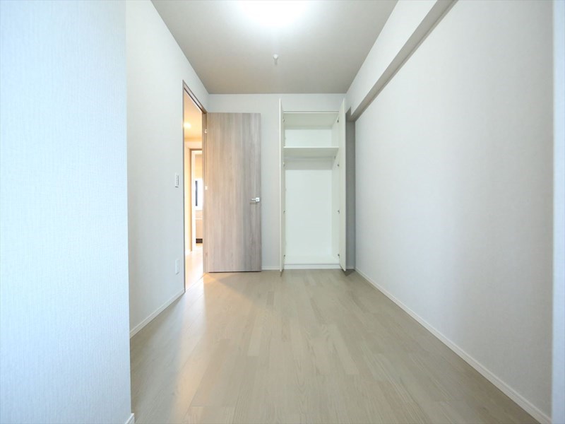 その他部屋・スペース　洋室5.5帖　クローゼット付（収納充実してます）