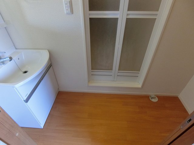 洗面設備　他の部屋参照