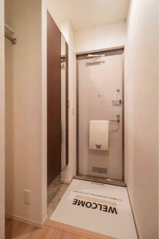 玄関　図面と現状に相違がある場合には現状を優先