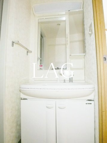 洗面設備　洗面台です。