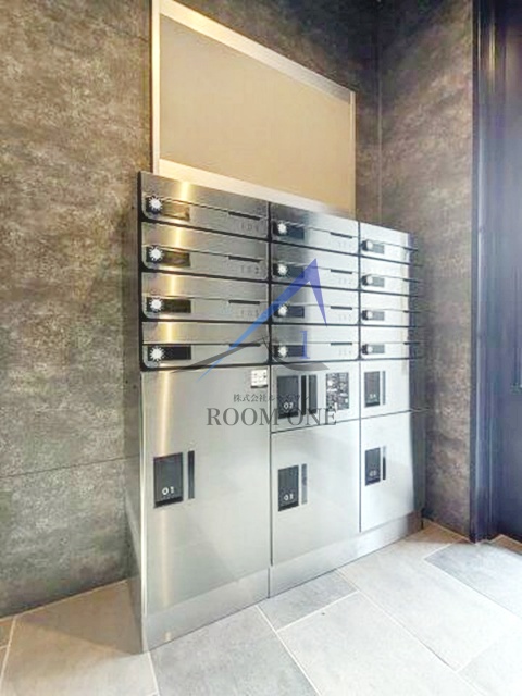 その他共有部分　宅配ボックスと集合ポストです。