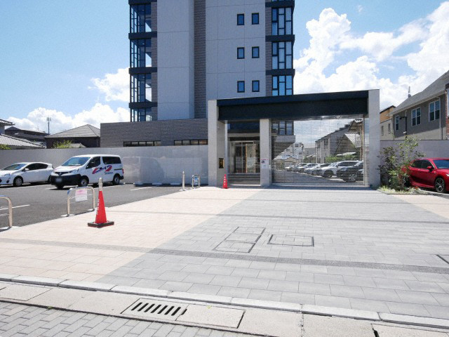 エントランス　エントランス