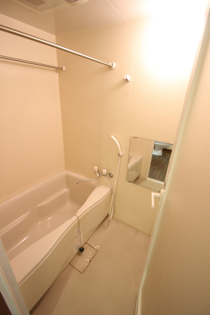 バス・シャワールーム　一日の疲れを癒してください