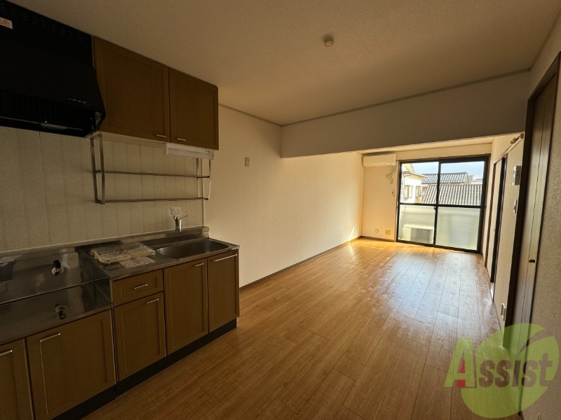 居室・リビング　きれいなＬＤＫが広がっていて居心地が良さそうですね。