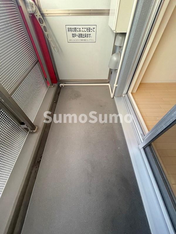 バルコニー　バルコニーからの眺めを楽しみながら食事をしませんか