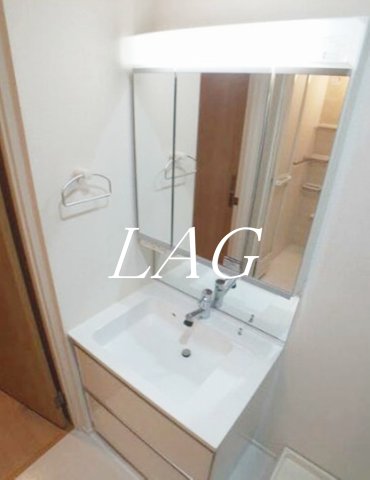 洗面設備　洗面台です。