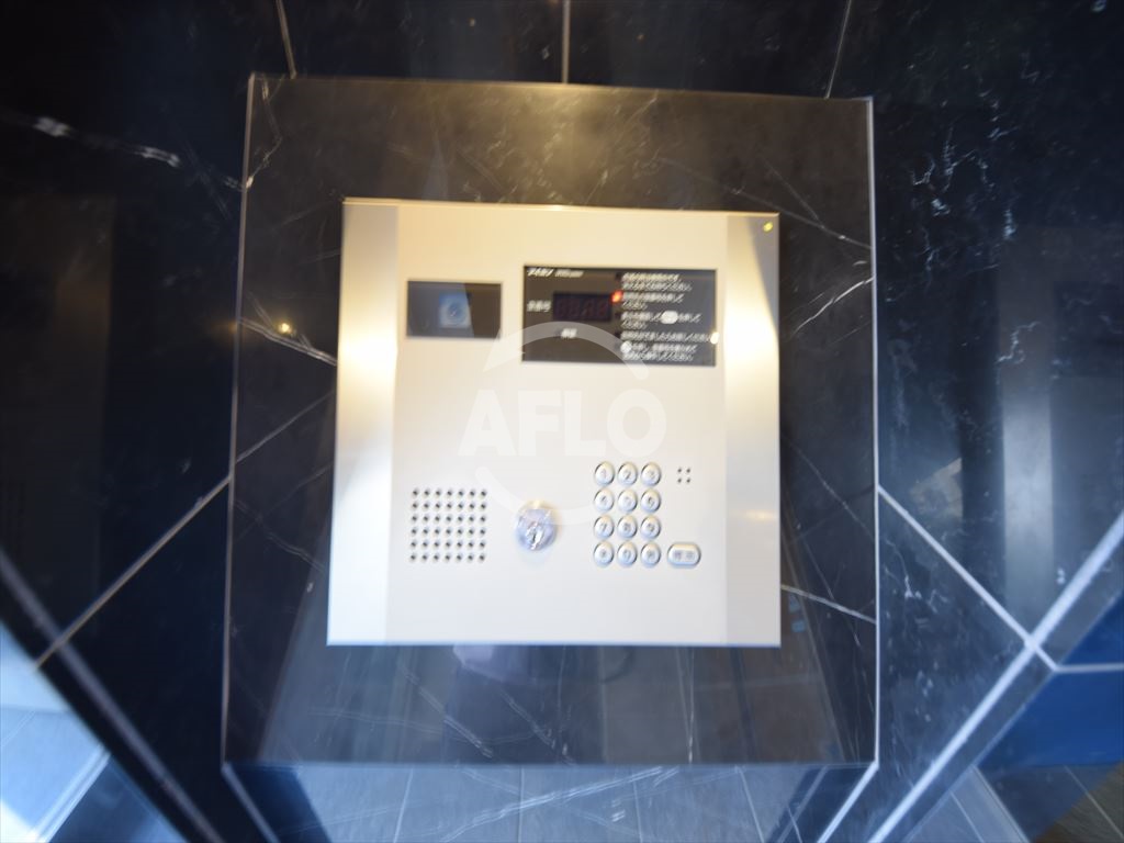 セキュリティ　プレサンス北堀江　エントランスオートロック