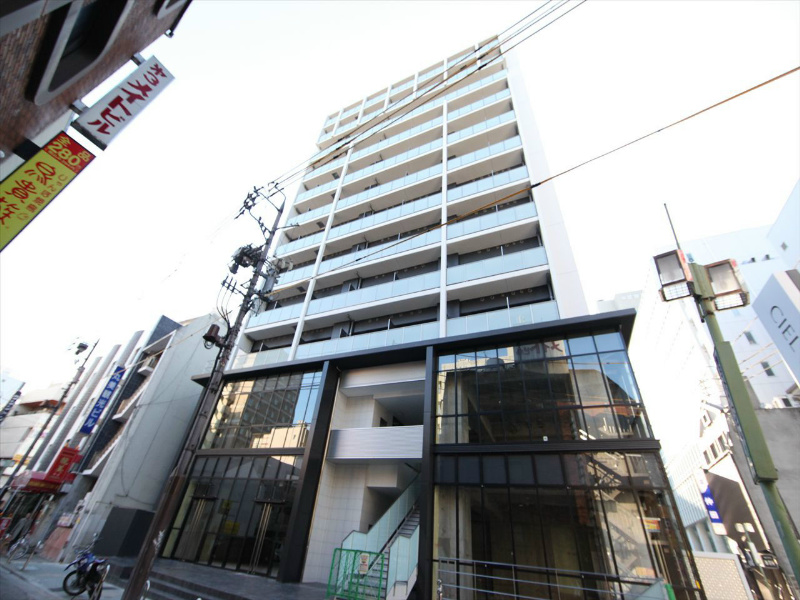 建物外観　外観　オートロック　防犯カメラ　宅配BOX