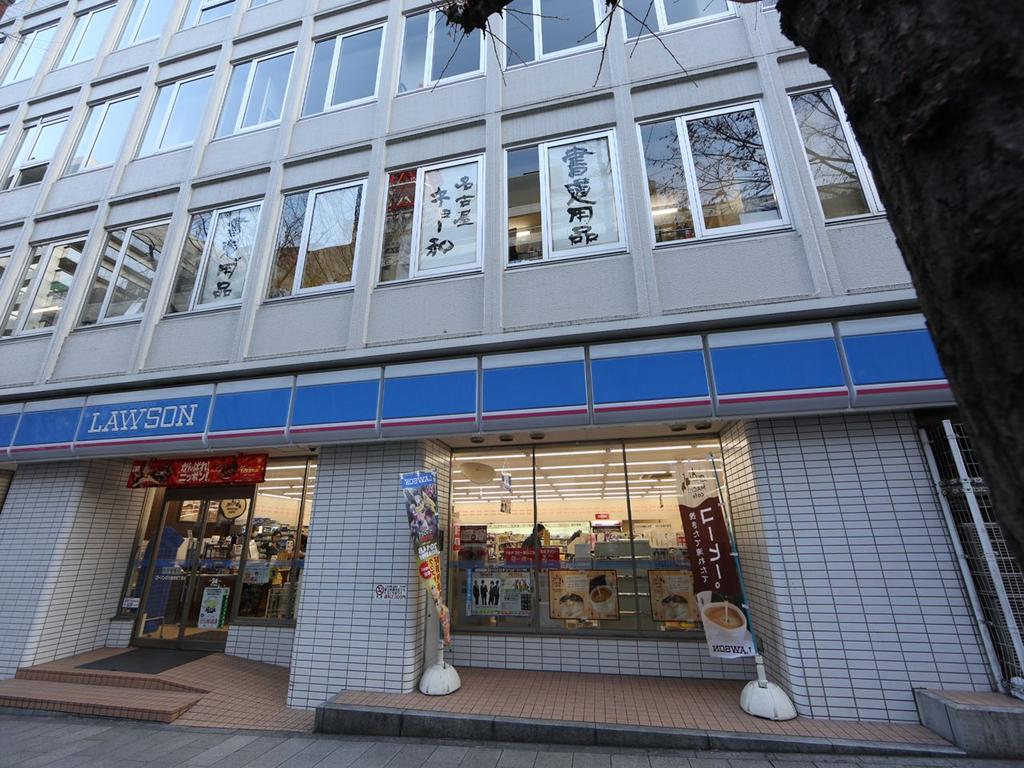 コンビニ　ローソン広小路栄四丁目店 (コンビニ)（コンビニ）まで71m