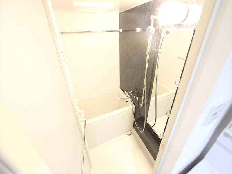 バス・シャワールーム　浴室暖房乾燥機能付バス