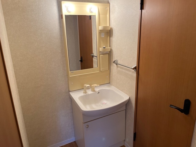 洗面設備　洗髪洗面化粧台