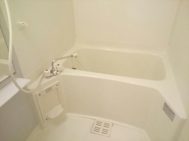 バス・シャワールーム　同物件、類似間取りのイメージ写真です