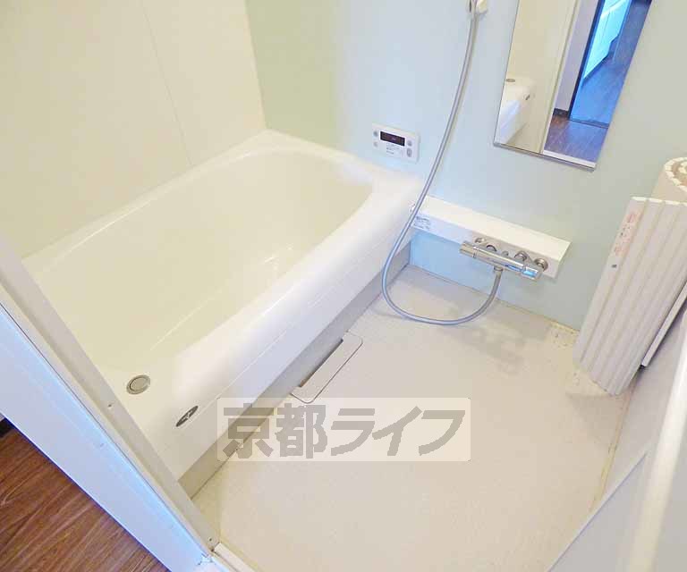 バス・シャワールーム　浴室です。