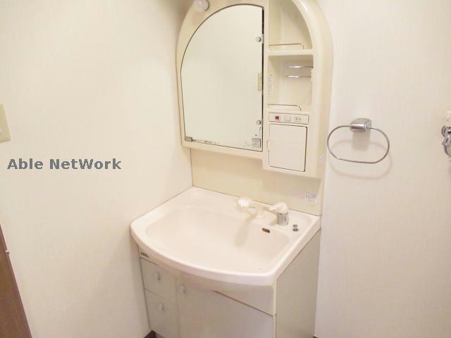 洗面設備　※同物件、別部屋の写真です