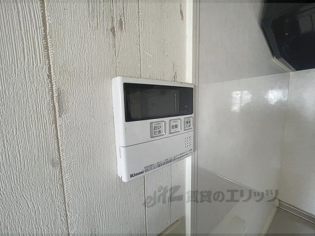 その他設備　給湯器リモコン