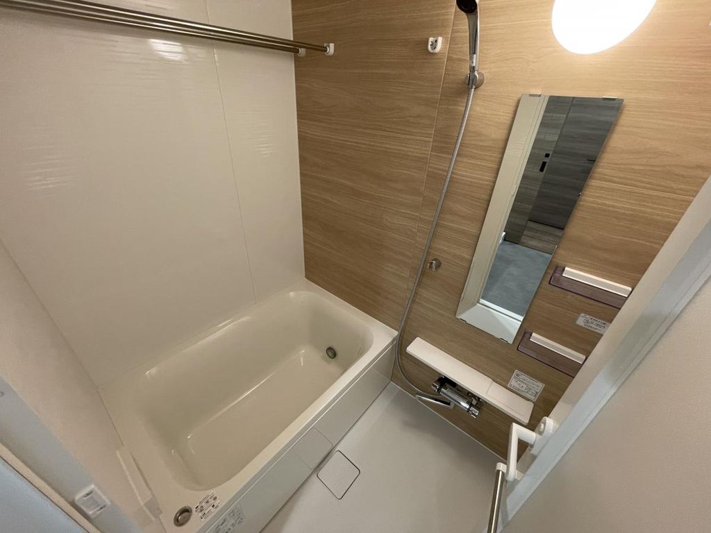 バス・シャワールーム　バス