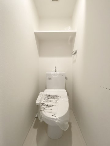 トイレ　レオンコンフォート難波クレア　温水洗浄便座